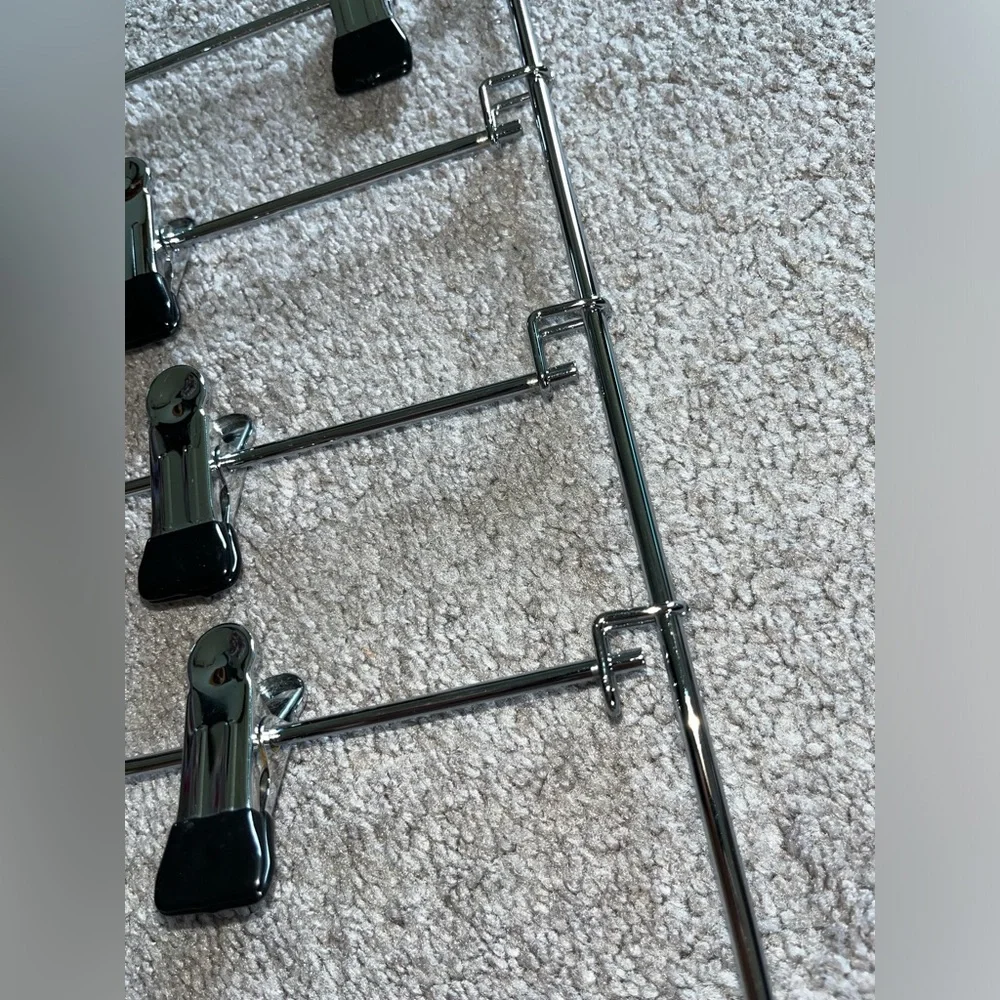 CLOTHING RACK - Picture 4 of 4